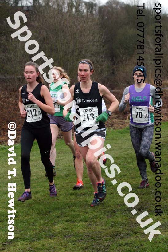 Senior and veteran womens Durham Cathedral Cross Country Relays, Maiden Castle, Durham. Photo: David T. Hewitson/Sports for All Pics